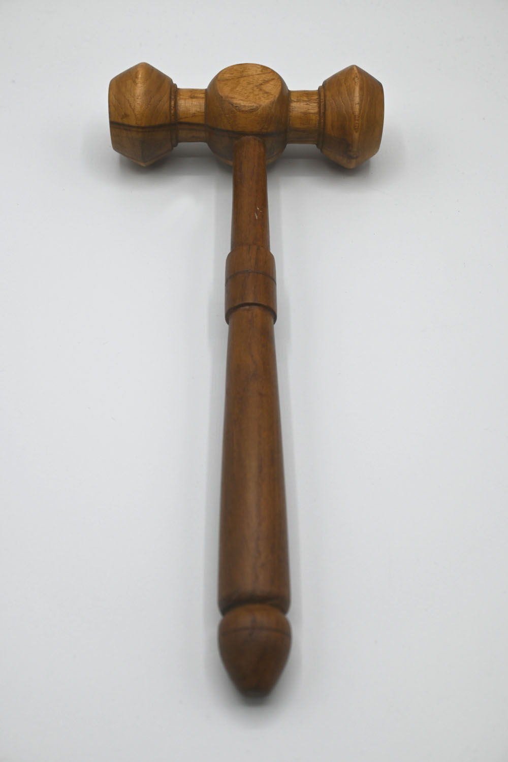 Martello grande in legno
